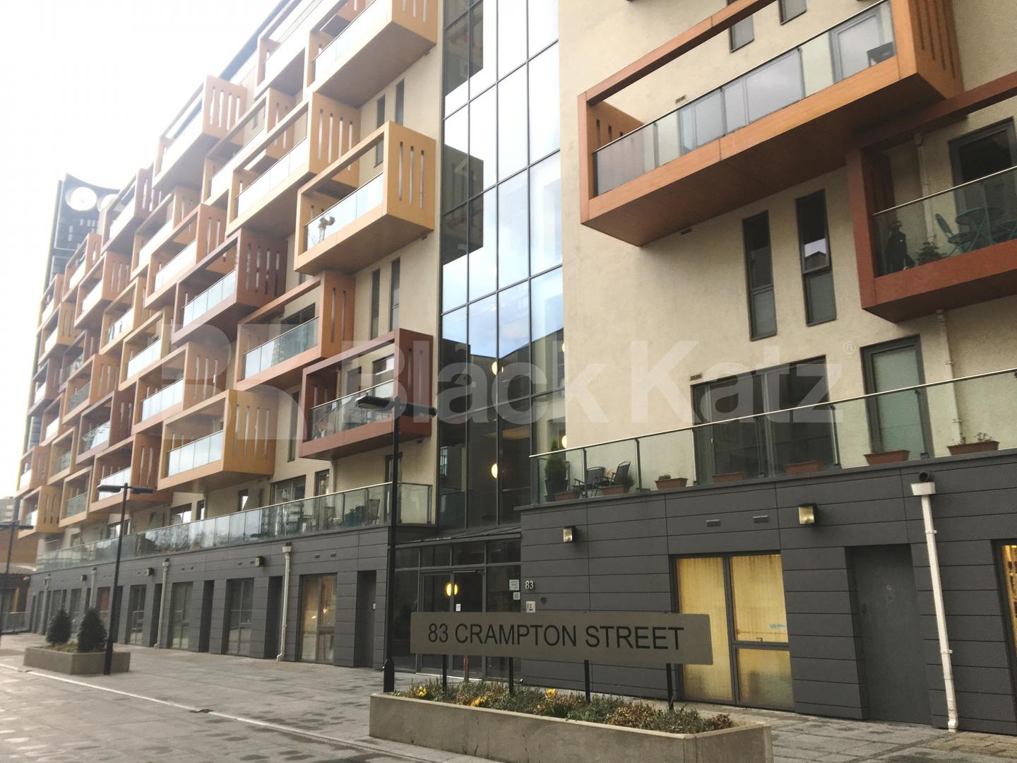 			2 Bedroom, 1 bath, 1 reception Flat			 O Central, Crampton Street, Elephant and Castle